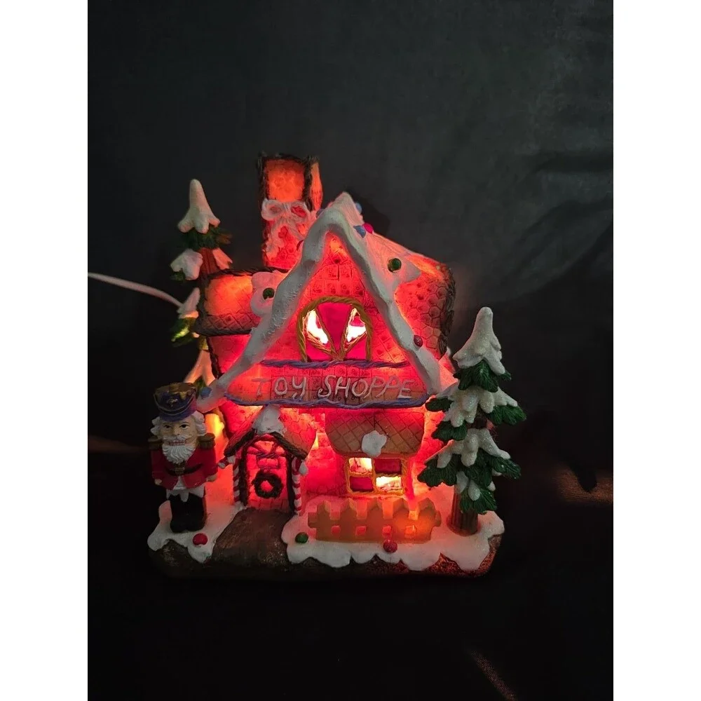Christmas Around the World GINGERBREAD TOY SHOPPE Village House of Lloyd Working